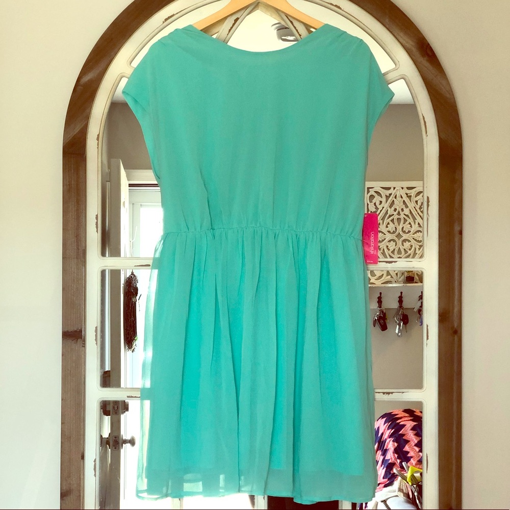 Brand new key hole dress!